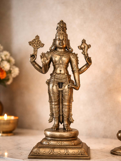 Vishnu Perumal Statue